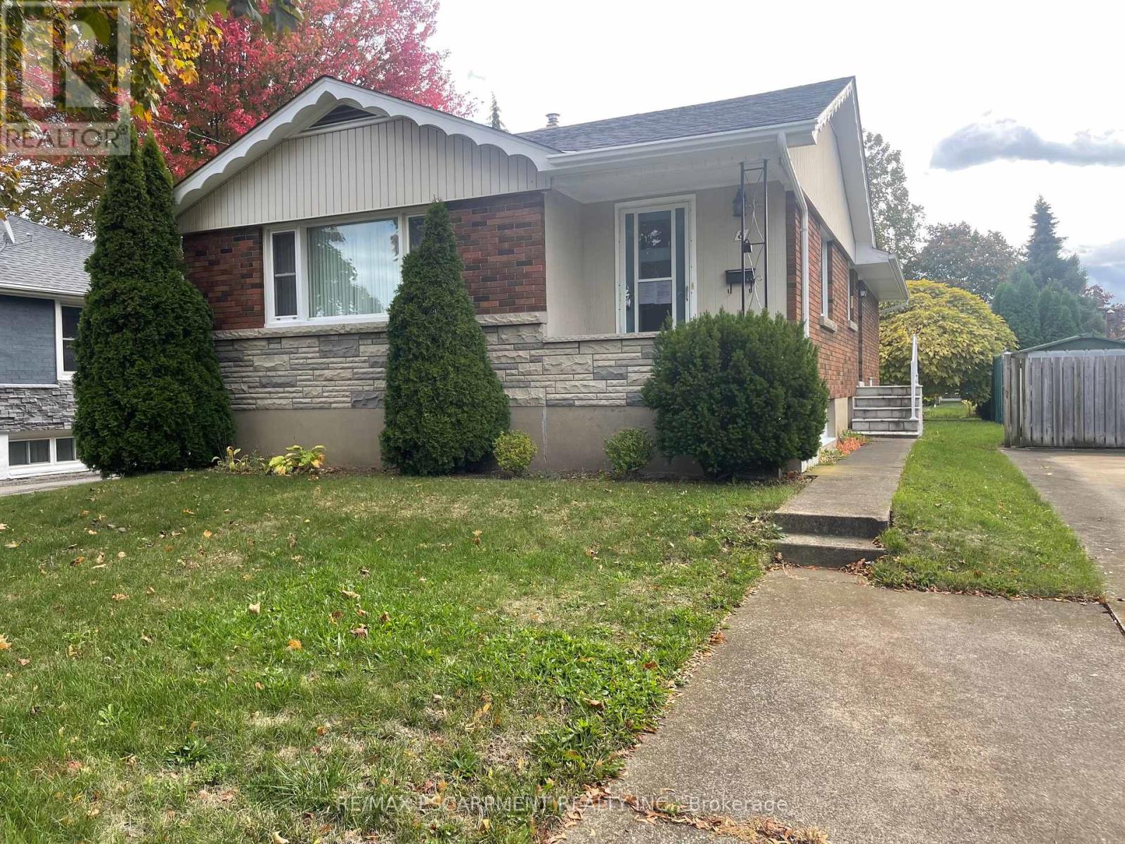 8 Fawell Avenue, St. Catharines, Ontario  L2S 2V4 - Photo 31 - X12546734