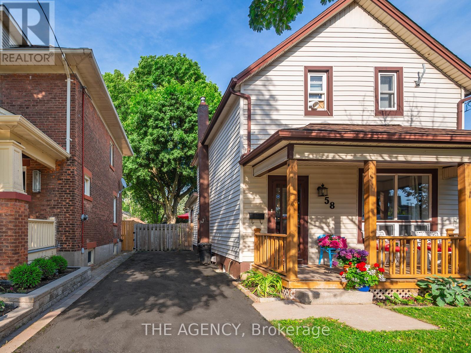 58 Woodland Avenue, St. Catharines, Ontario  L2R 5A3 - Photo 11 - X12546826