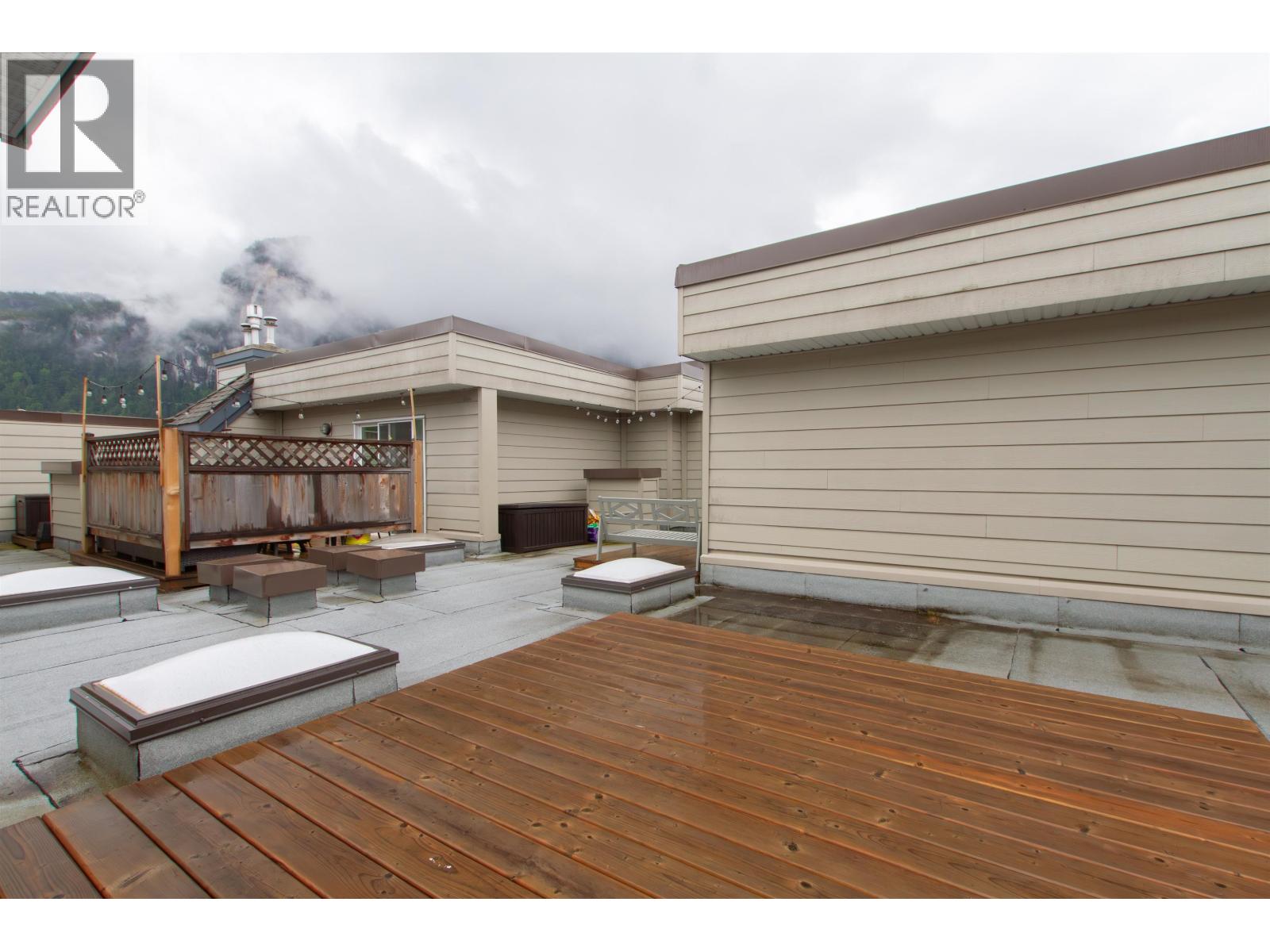 310 1466 Pemberton Avenue, Squamish, British Columbia V8B 0K1 - Photo 21 - R3067565