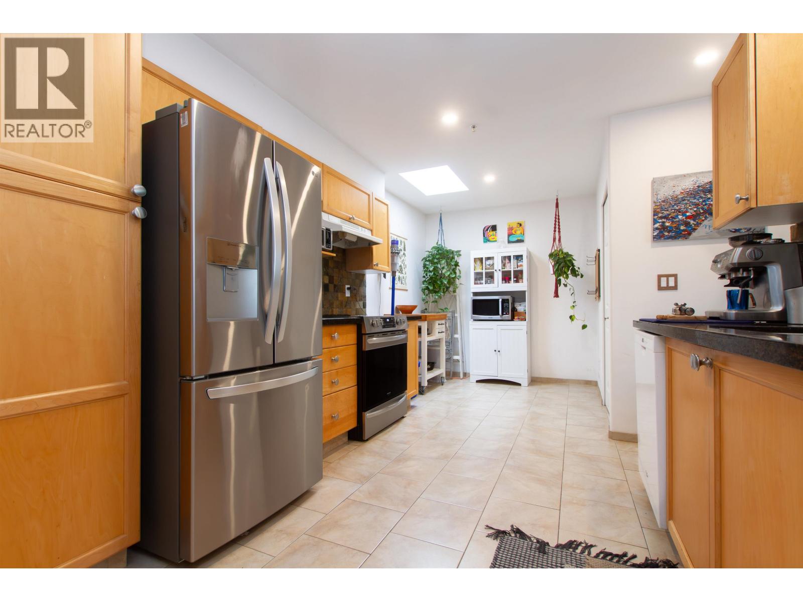 310 1466 Pemberton Avenue, Squamish, British Columbia V8B 0K1 - Photo 7 - R3067565