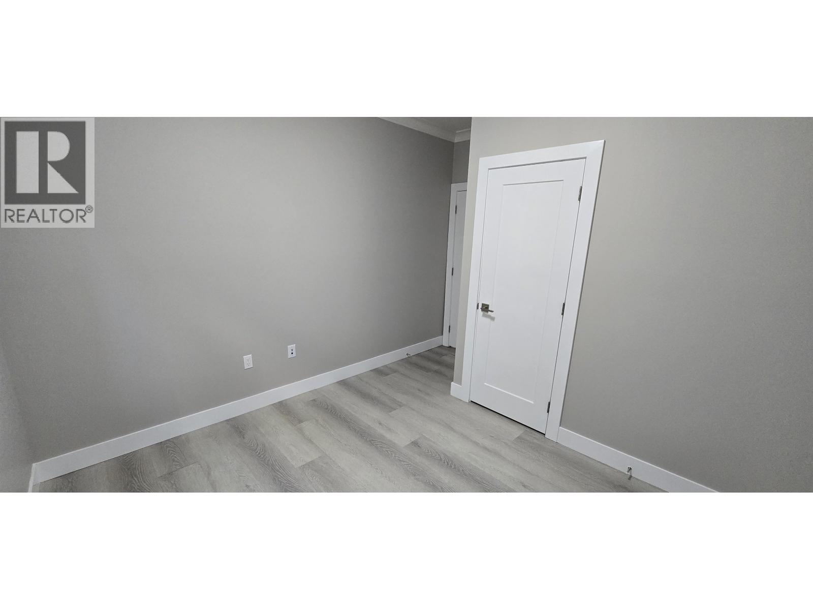 919 Runnymede Avenue, Coquitlam, British Columbia  V3J 2V3 - Photo 9 - R3067572