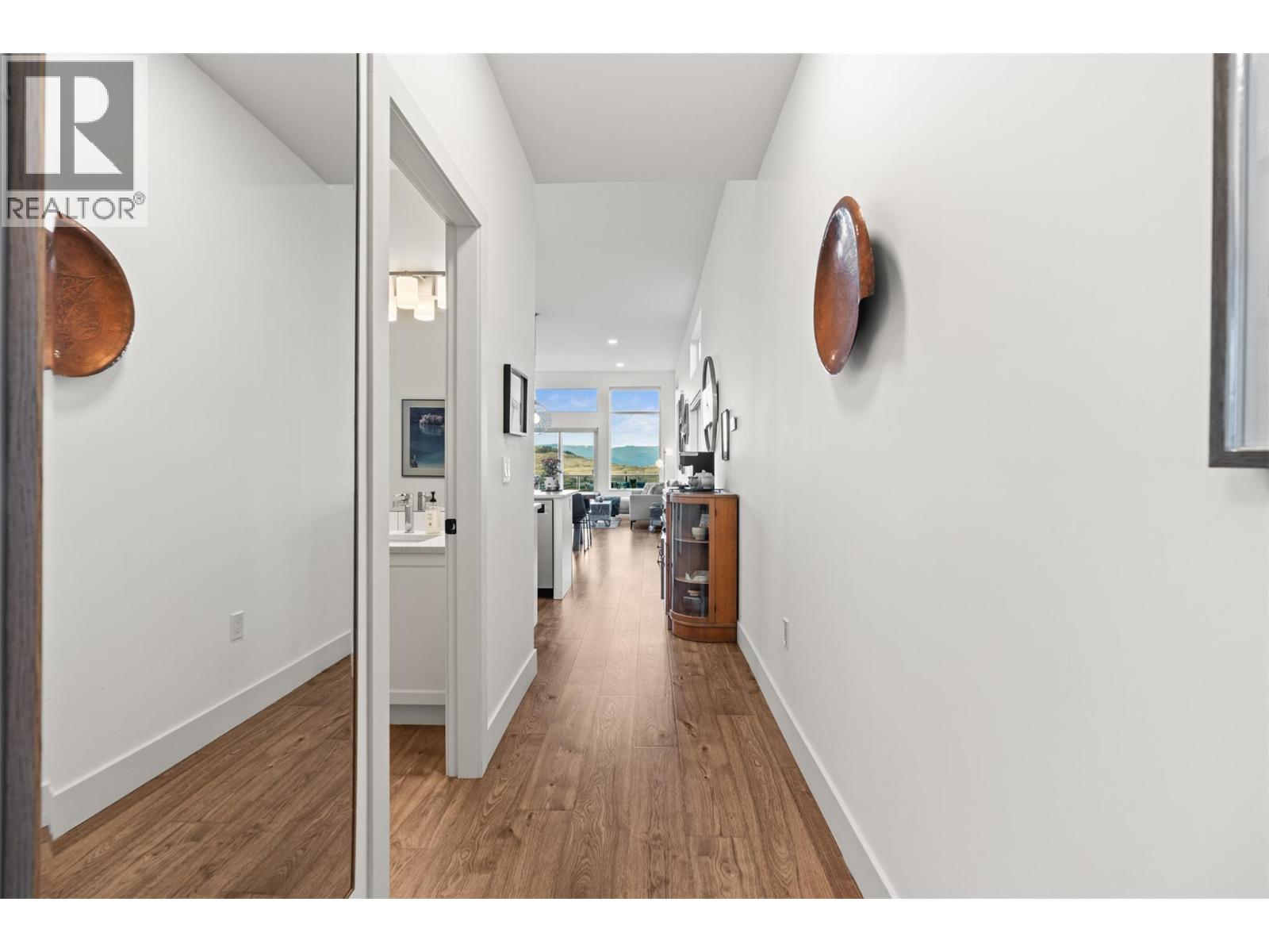 1000 Mt. Robson Place Unit# 37, Vernon, British Columbia V1B 4G2 - Photo 3 - 10369046