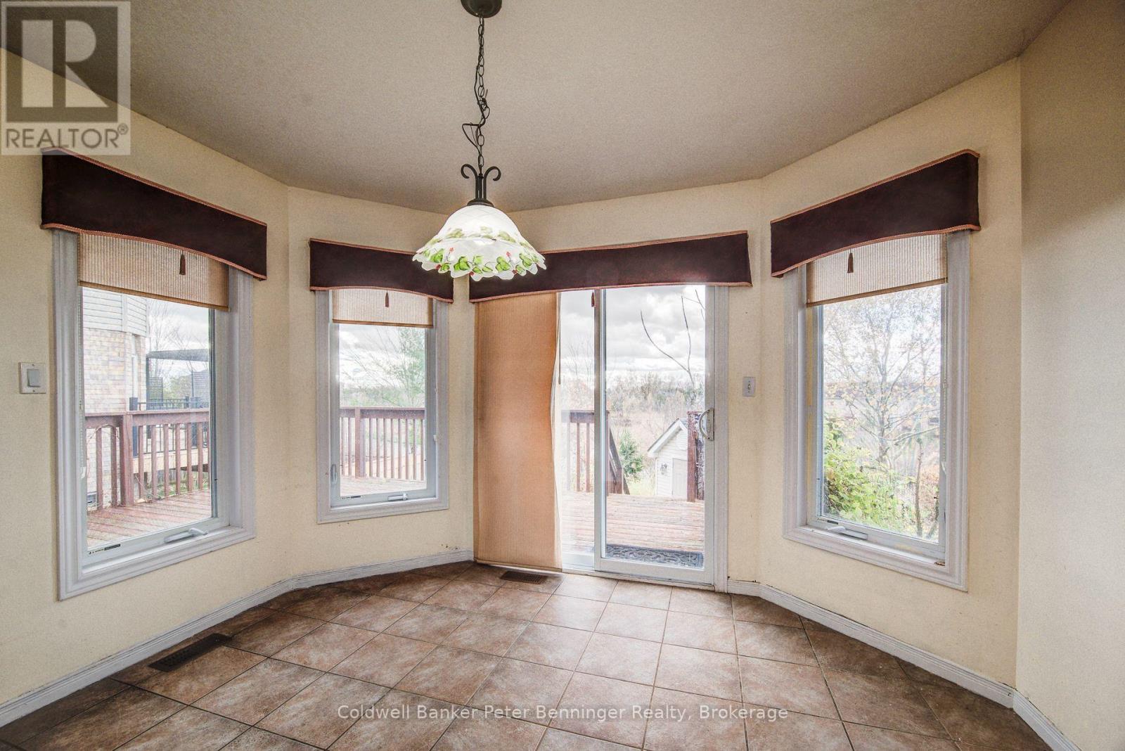 142 Severn Drive, Guelph, Ontario  N1E 7K5 - Photo 20 - X12546866