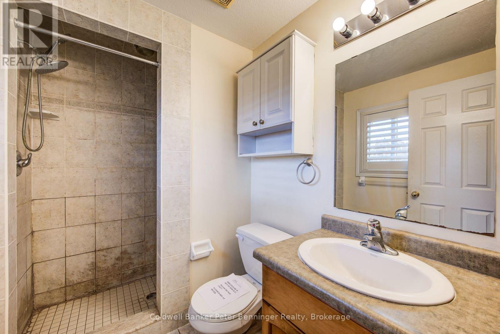 142 Severn Drive, Guelph, Ontario  N1E 7K5 - Photo 32 - X12546866