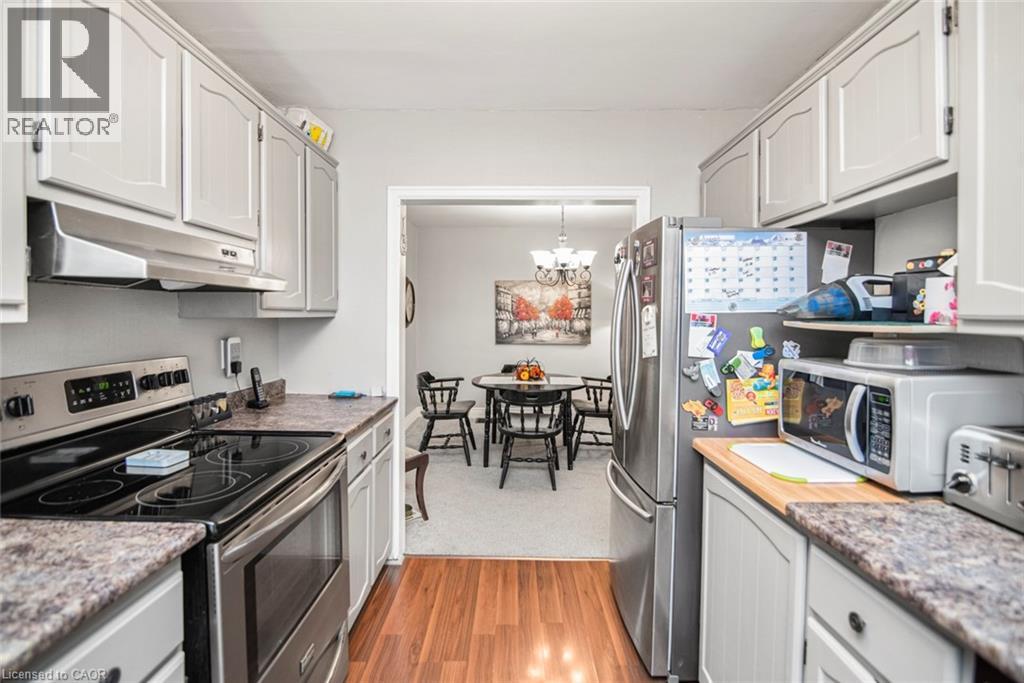 199 East 21st Street, Hamilton, Ontario L8V 2T6 - Photo 12 - 40788422