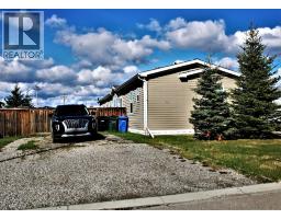 20 Noblefern Way, Sundre, Ca