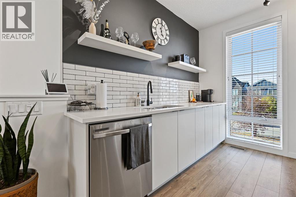 918 Walgrove Boulevard Se, Calgary, Alberta  T2X 4C2 - Photo 3 - A2264157