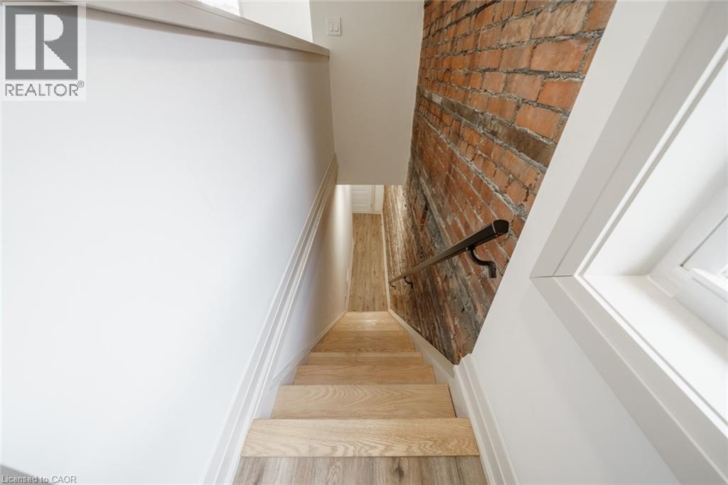 105 Aikman Avenue, Hamilton, Ontario L8M 1R1 - Photo 6 - 40788245