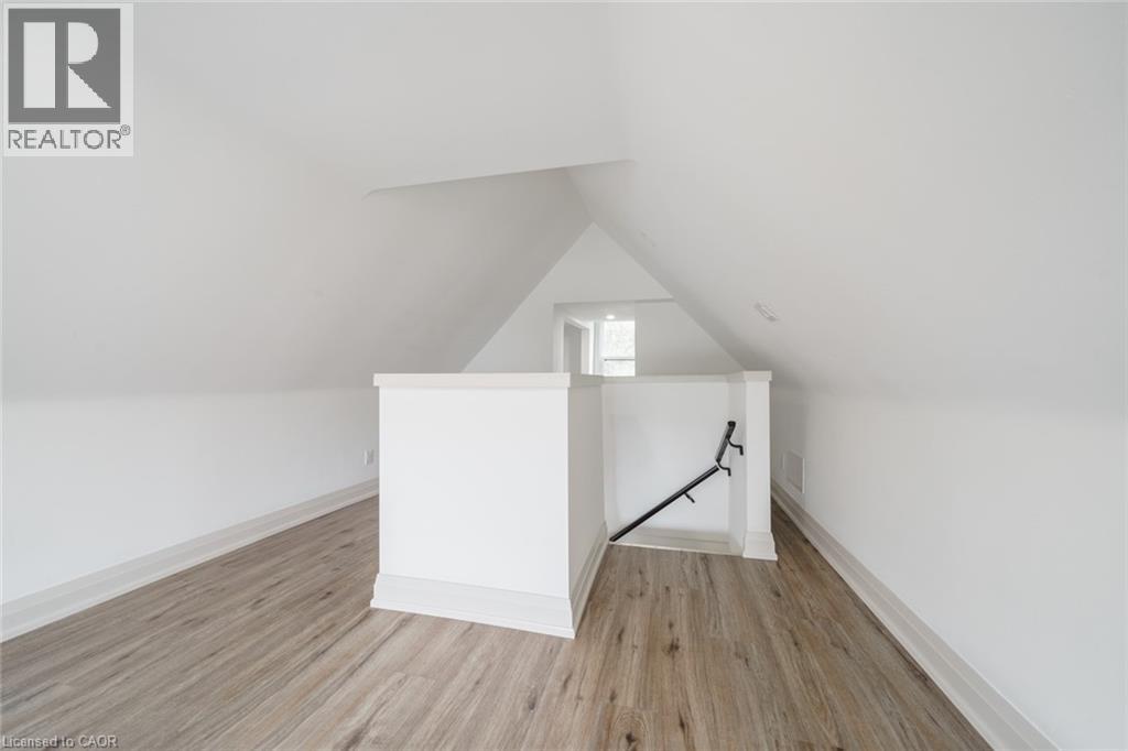 105 Aikman Avenue, Hamilton, Ontario L8M 1R1 - Photo 32 - 40788245