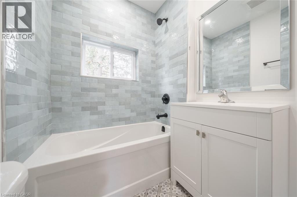 105 Aikman Avenue, Hamilton, Ontario L8M 1R1 - Photo 10 - 40788245