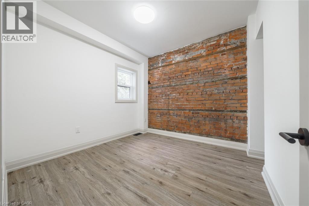 105 Aikman Avenue, Hamilton, Ontario L8M 1R1 - Photo 11 - 40788245