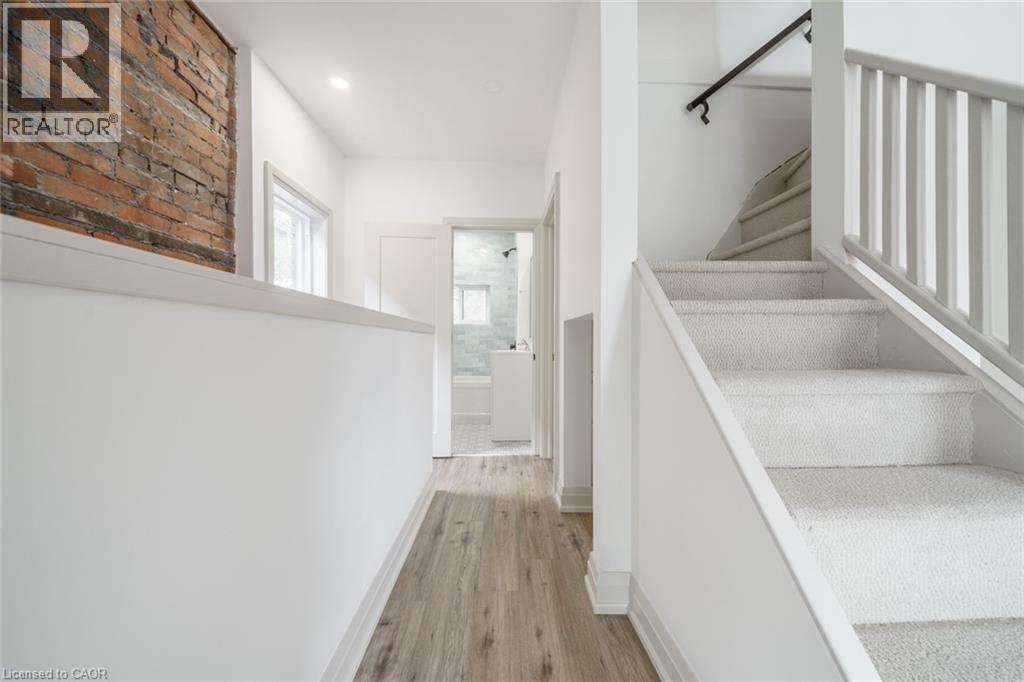 105 Aikman Avenue, Hamilton, Ontario L8M 1R1 - Photo 16 - 40788245