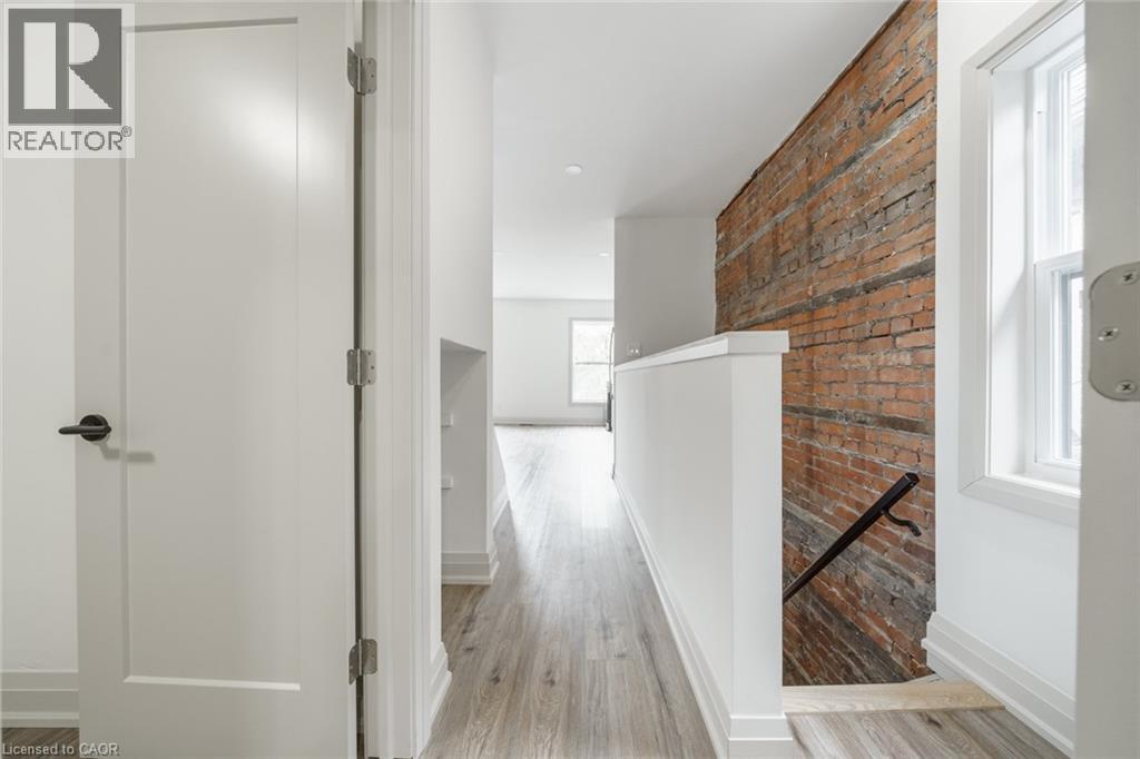 105 Aikman Avenue, Hamilton, Ontario L8M 1R1 - Photo 14 - 40788245