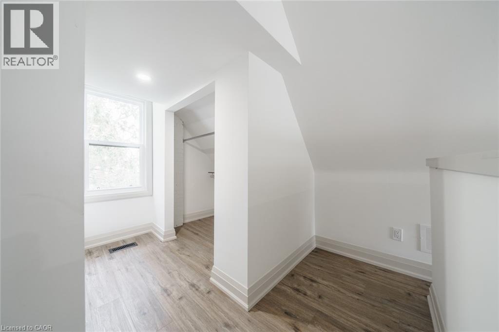 105 Aikman Avenue, Hamilton, Ontario L8M 1R1 - Photo 33 - 40788245