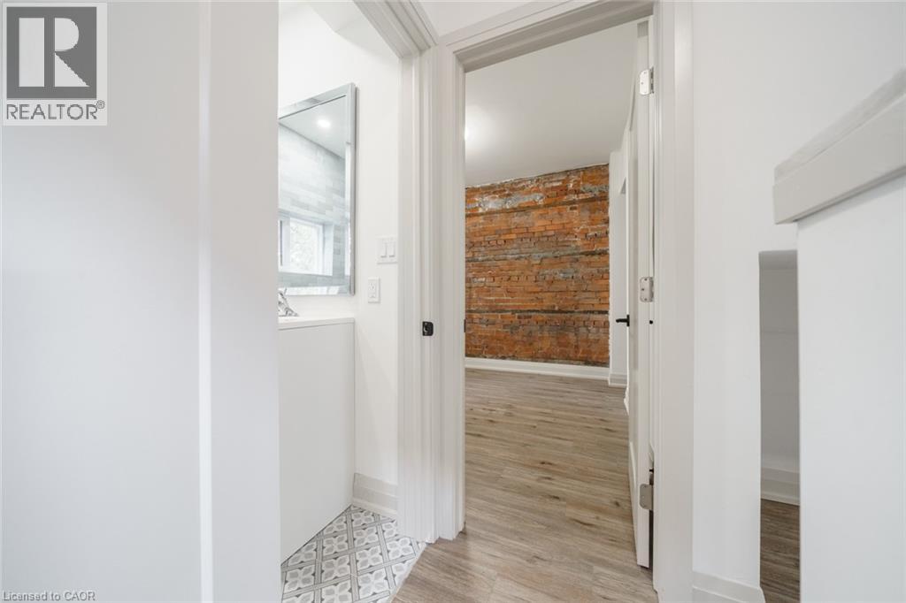 105 Aikman Avenue, Hamilton, Ontario L8M 1R1 - Photo 8 - 40788245