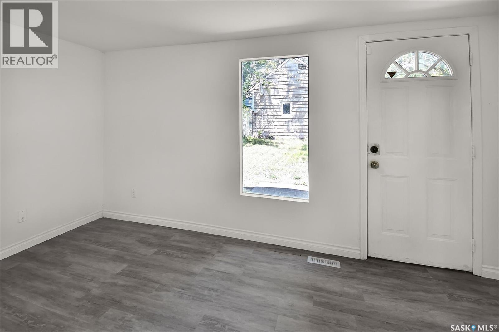 202 32nd Street W, Saskatoon, Saskatchewan  S7L 0S4 - Photo 9 - SK024089