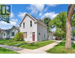 202 32nd STREET W Caswell Hill