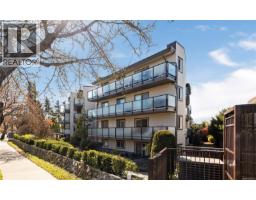 402 1241 Fairfield Rd WORTHINGTON COURT