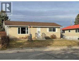 524 51 Avenue W, Claresholm, Ca