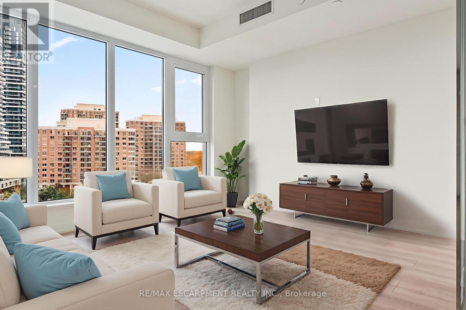 715 - 1 Quarrington Lane, Toronto, Ontario  M3C 0S4 - Photo 7 - C12546836