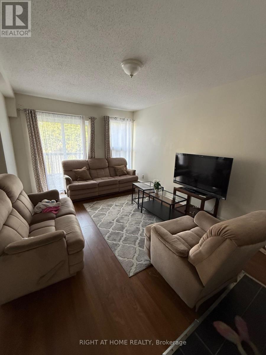 5 - 3415 Uplands Drive, Ottawa, Ontario K1V 9N3 - Photo 2 - X12438916