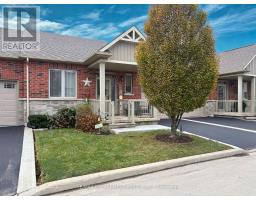4 HILLGARTNER LANE, Hamilton, Ontario
