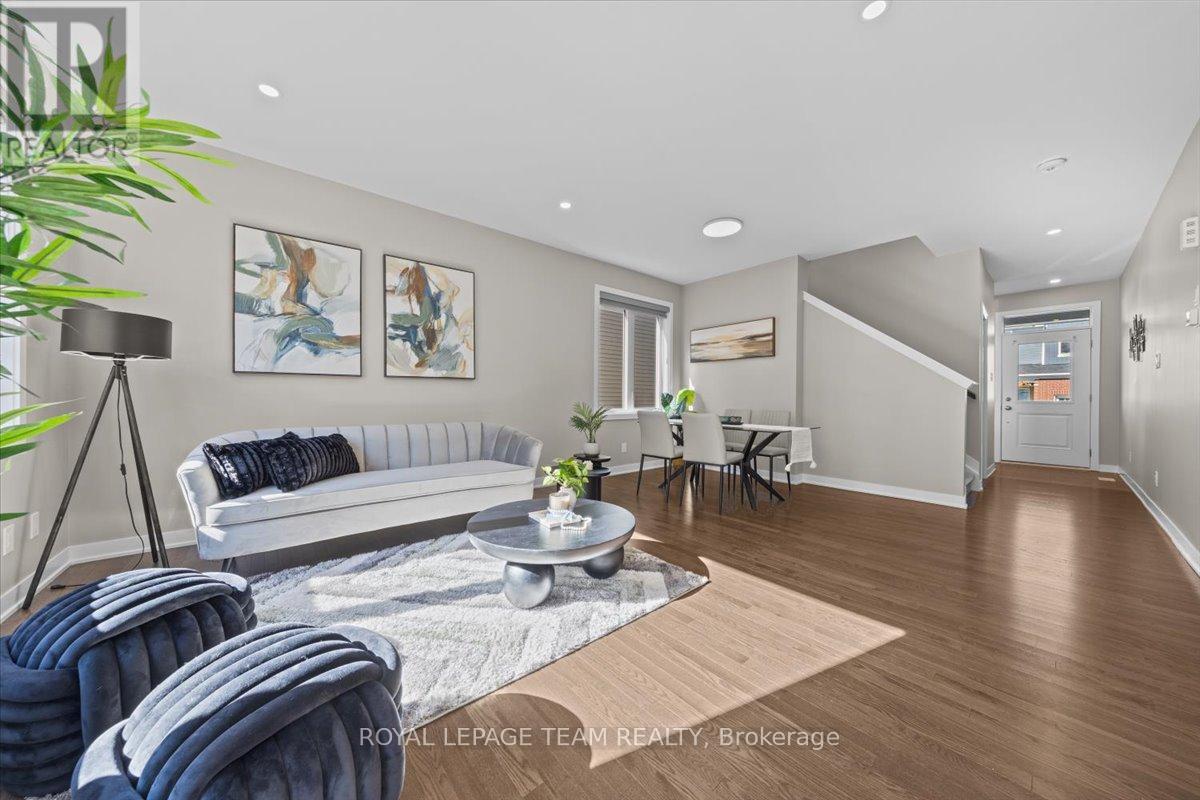 426 Epoch Street, Ottawa, Ontario  K2J 6X7 - Photo 8 - X12469227