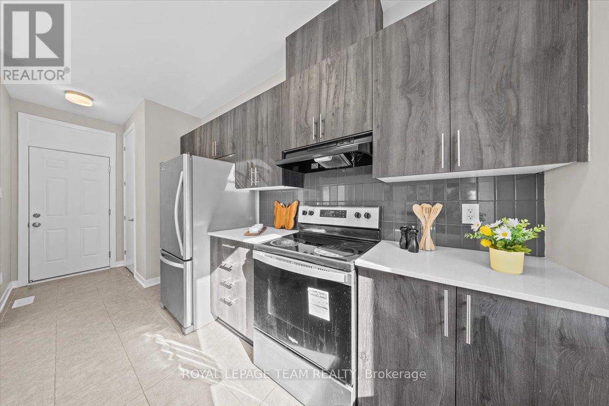 426 Epoch Street, Ottawa, Ontario  K2J 6X7 - Photo 13 - X12469227