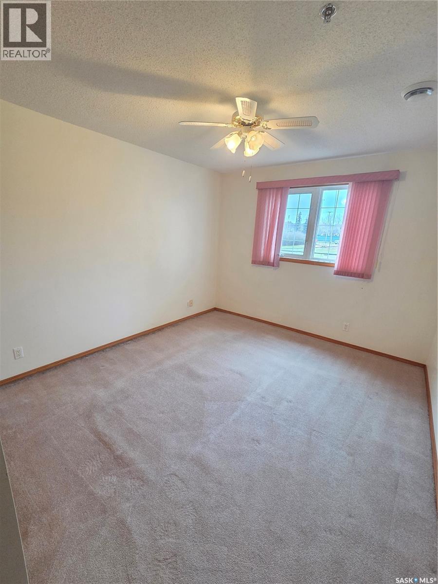106 - 605 3rd Avenue Ne, Moose Jaw, Saskatchewan  S6H 0L6 - Photo 12 - SK022491