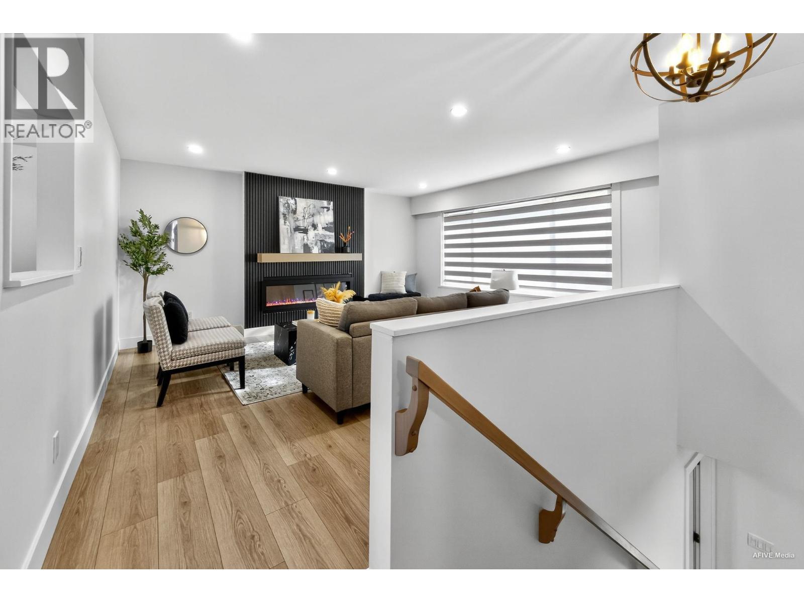 9831 Glenthorne Drive, Richmond, British Columbia V7A 1Y3 - Photo 6 - R3066138