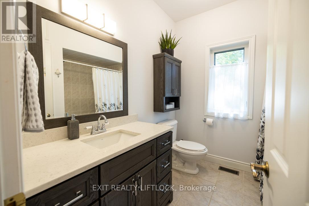 129 Stinson's Bay Road, Kawartha Lakes, Ontario  K0M 1N0 - Photo 20 - X12547026