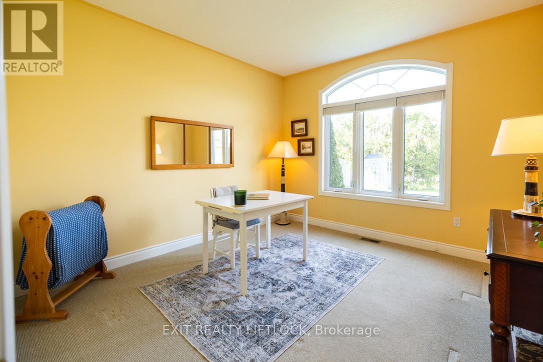 129 Stinson's Bay Road, Kawartha Lakes, Ontario  K0M 1N0 - Photo 21 - X12547026