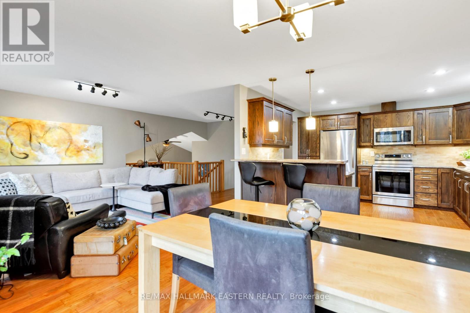 55 Goodman Road, Kawartha Lakes, Ontario K0M 1N0 - Photo 11 - X12547110