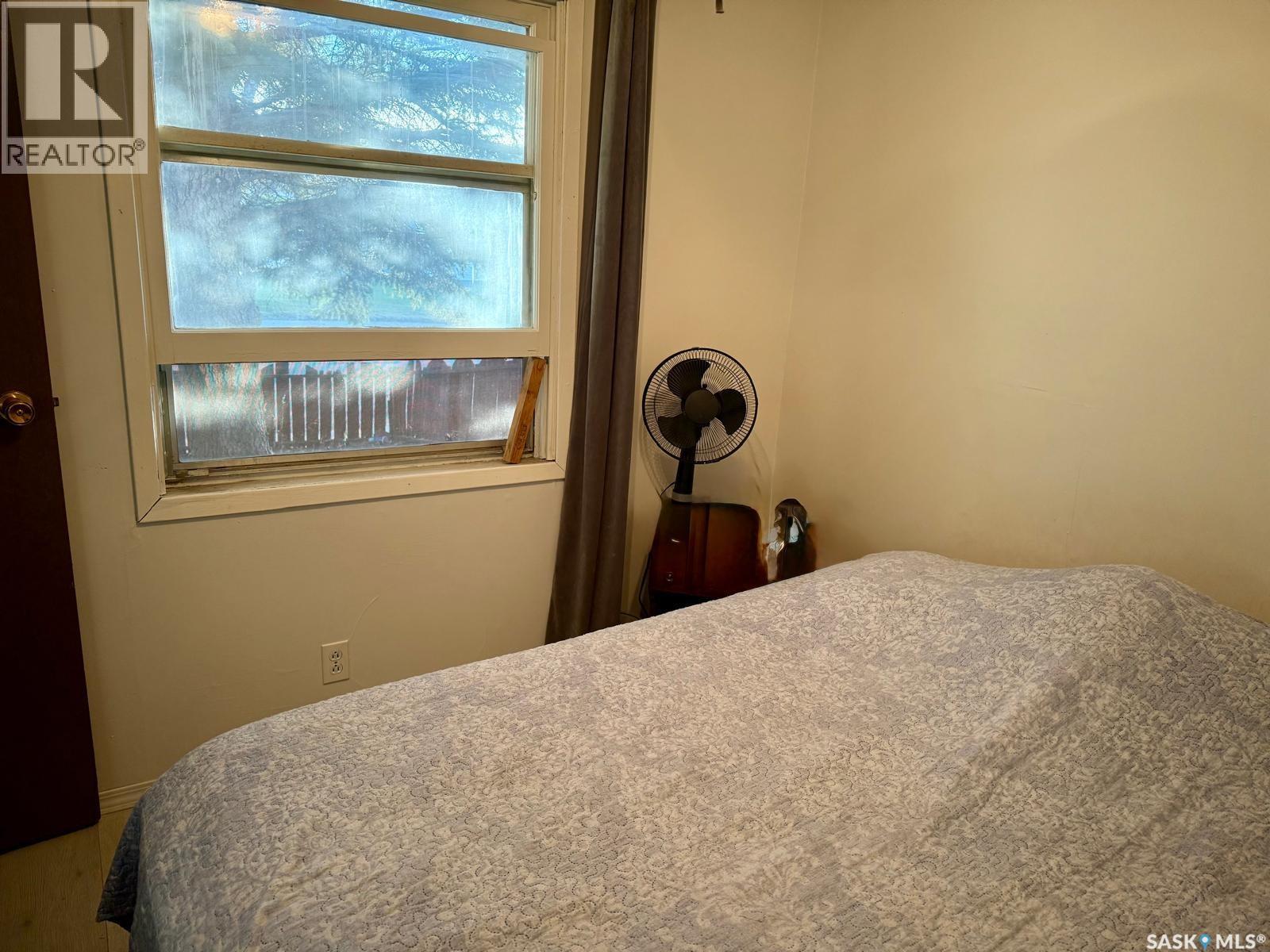 1140 Coteau Street W, Moose Jaw, Saskatchewan  S6H 5G6 - Photo 4 - SK024077