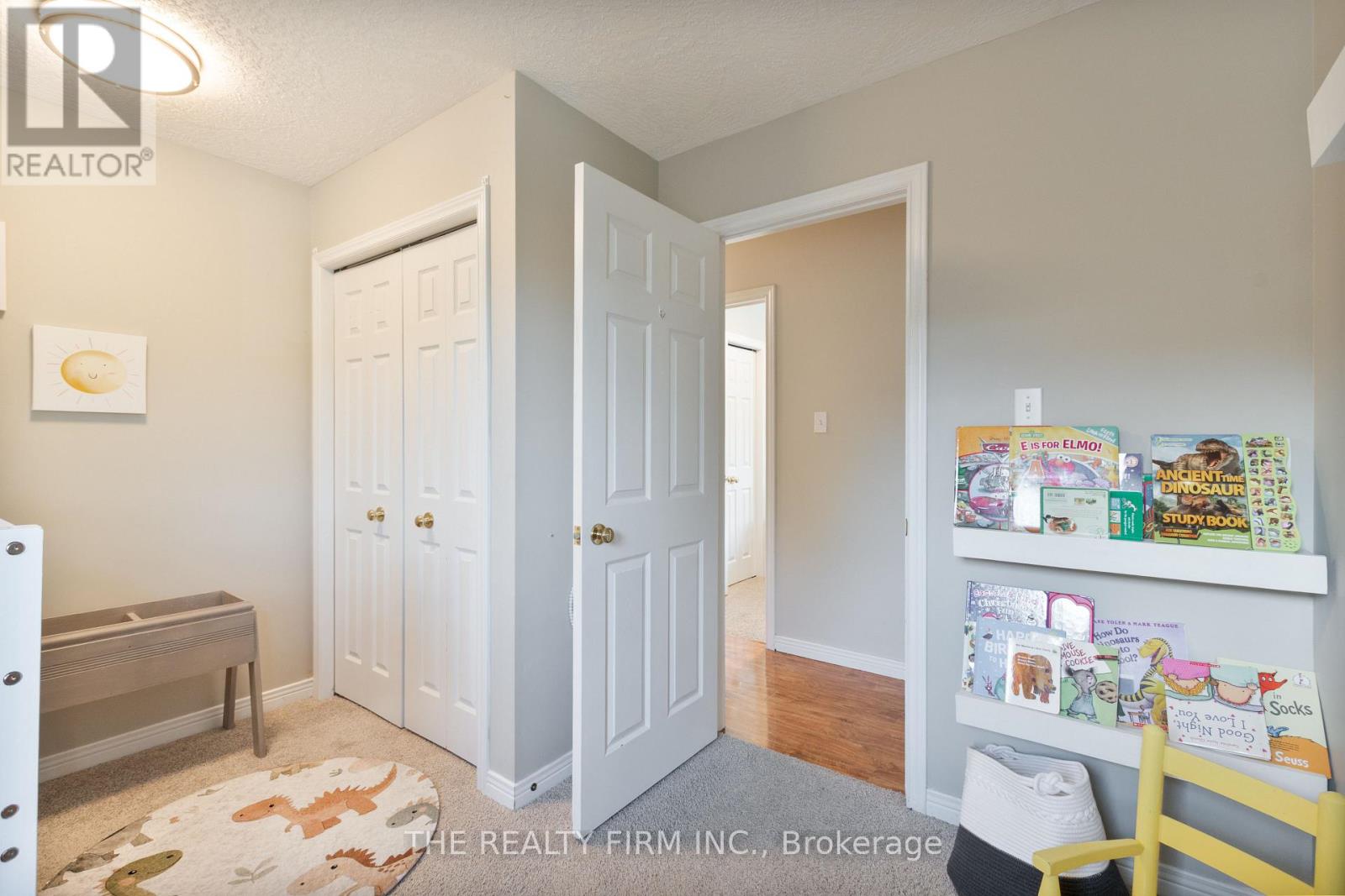 512 Riverview Drive, Strathroy-Caradoc, Ontario  N7G 4B4 - Photo 27 - X12547046