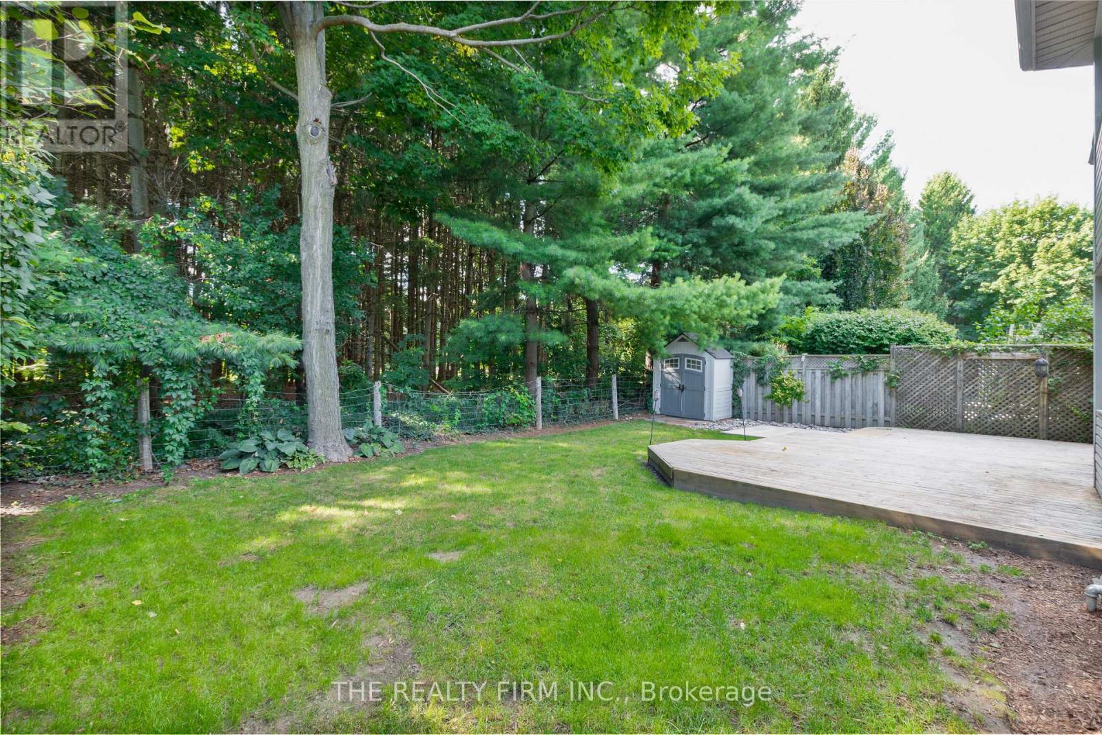 512 Riverview Drive, Strathroy-Caradoc, Ontario  N7G 4B4 - Photo 37 - X12547046