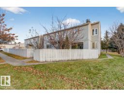 33 AMBERLY CO NW Casselman