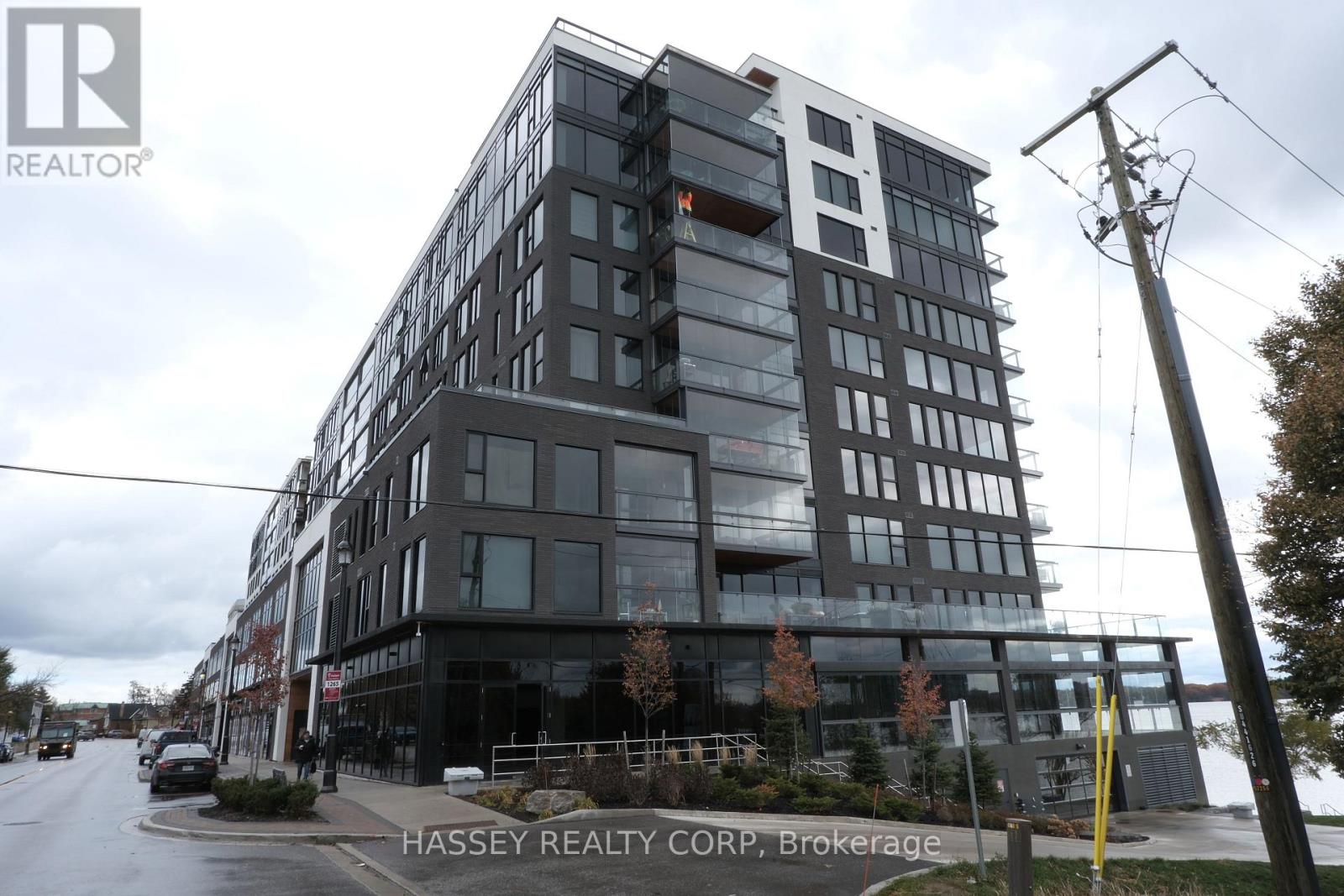 C1 - 185 Dunlop Street E, Barrie (Lakeshore), Ontario  L4M 0L7 - Photo 5 - S12546888