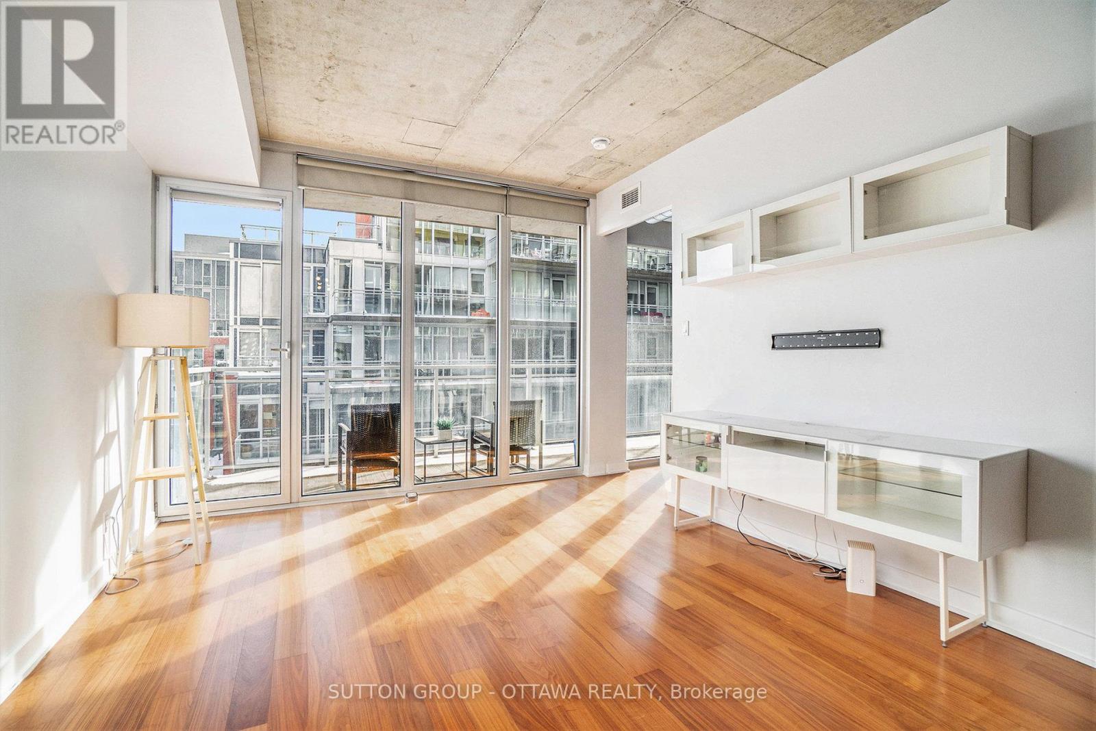 517 - 354 Gladstone Avenue, Ottawa, Ontario  K2P 0R4 - Photo 10 - X12547002