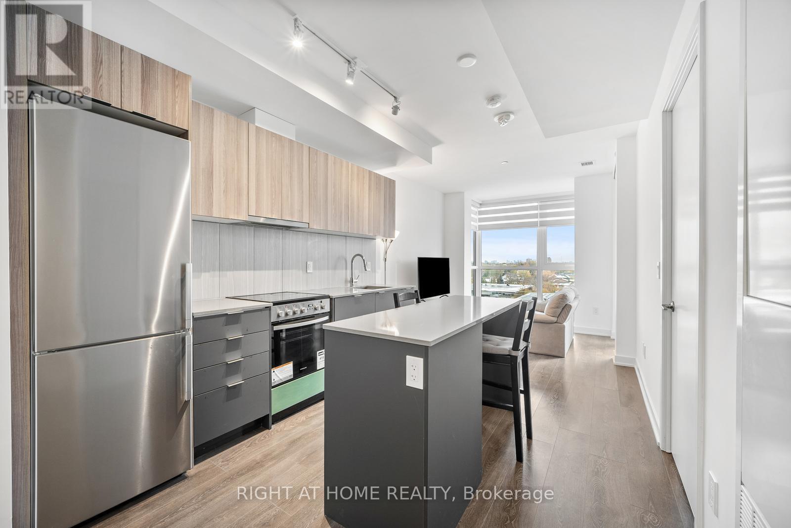 607 - 8 Tippett Road, Toronto, Ontario  M3H 0E7 - Photo 6 - C12544068