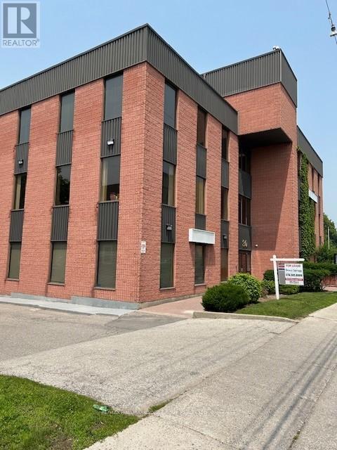 302 - 30 PROSPECT STREET, Newmarket, Ontario