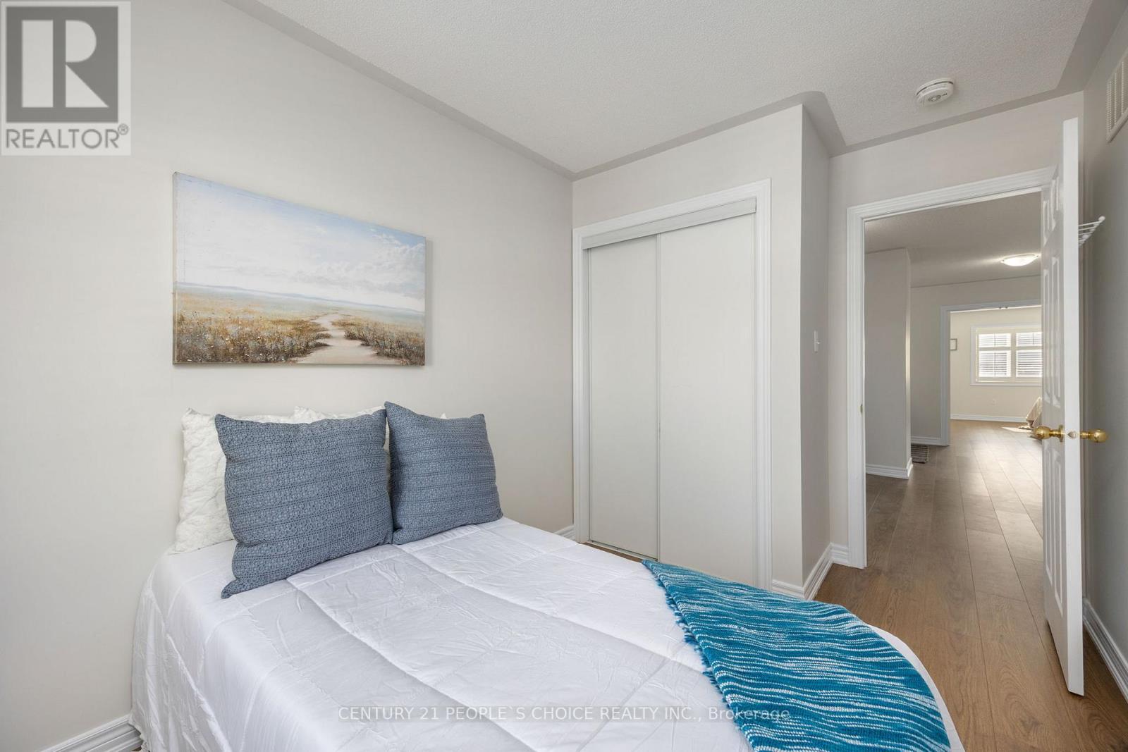 Upper - 32 Frenchpark Circle, Brampton, Ontario  L6X 0Y6 - Photo 15 - W12546838