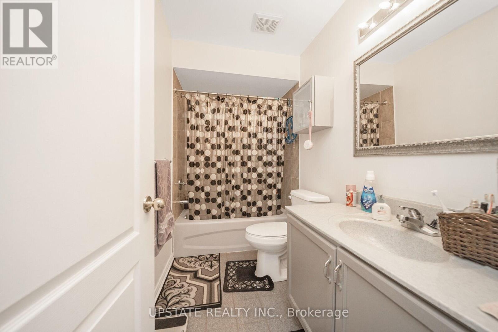 12 Bramfield Street, Brampton, Ontario  L7A 2W3 - Photo 24 - W12546850