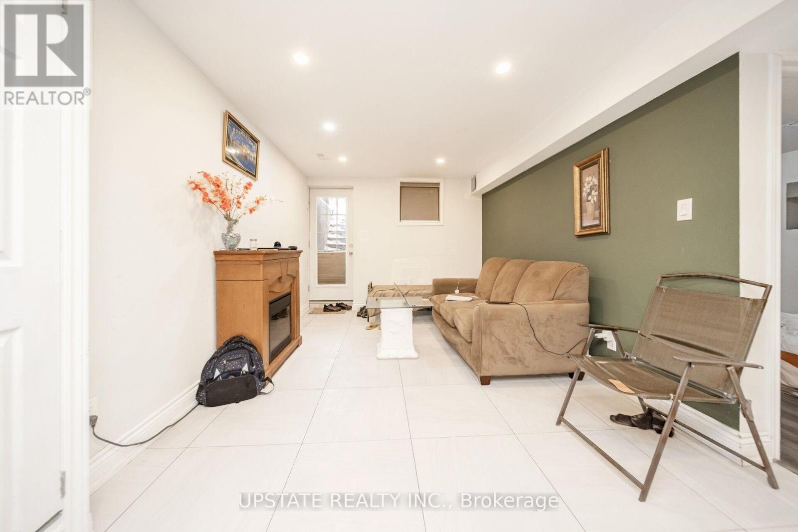 12 Bramfield Street, Brampton, Ontario  L7A 2W3 - Photo 32 - W12546850