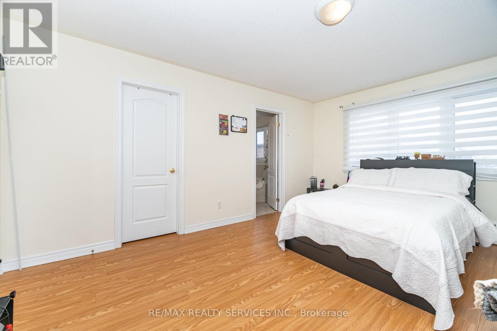 47 Tomabrook Crescent, Brampton, Ontario L6R 0V4 - Photo 24 - W12546854