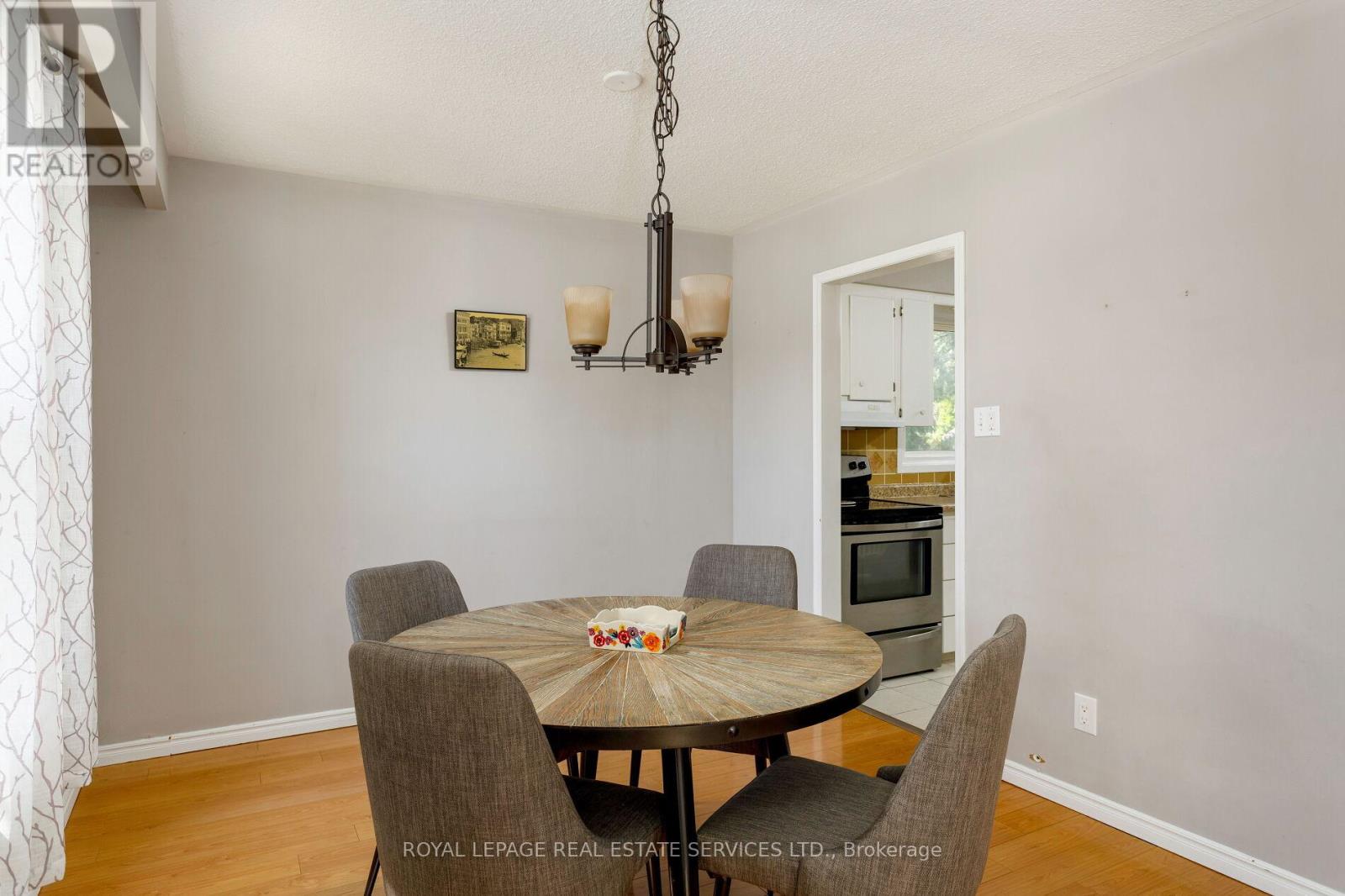 2339 Hixon Street, Oakville, Ontario  L6L 1T7 - Photo 10 - W12546856