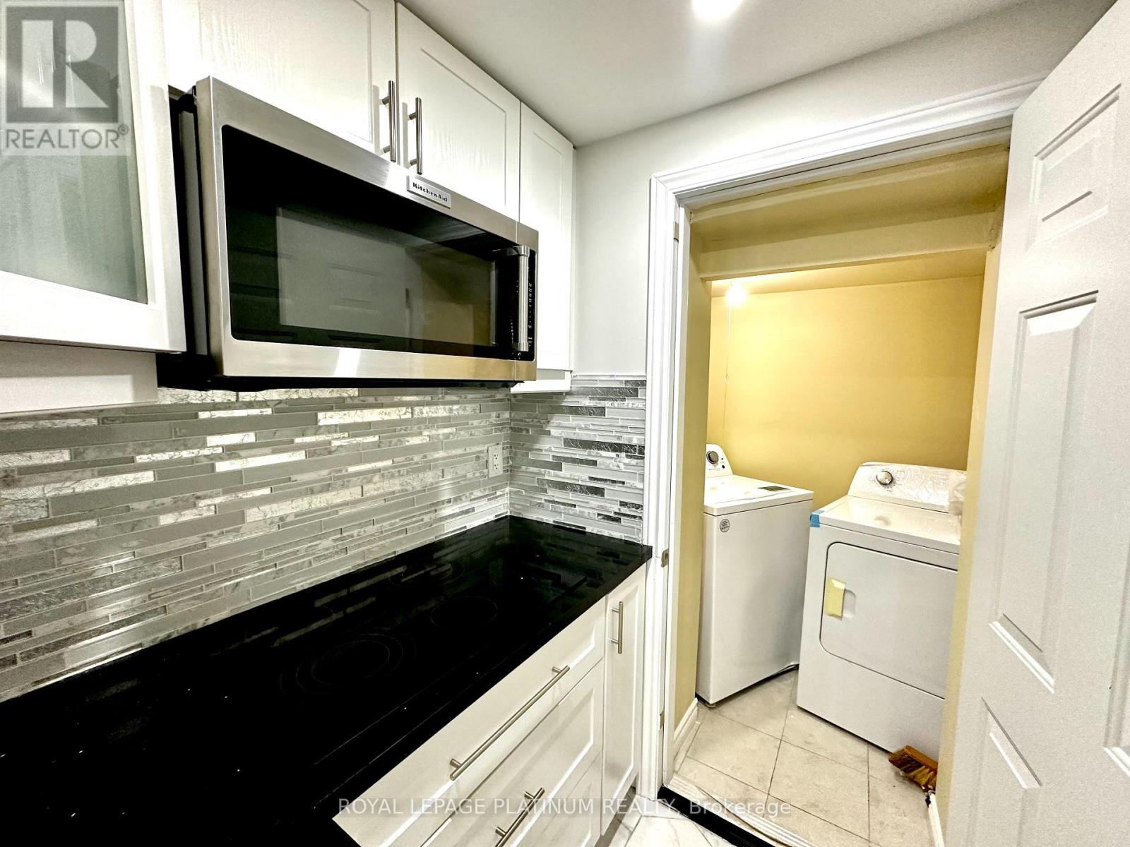 68 Fallmeadow Circle, Brampton, Ontario  L6Y 0Y7 - Photo 12 - W12546868