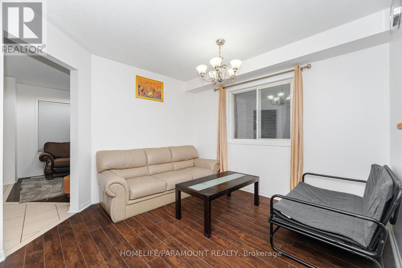 15 Vermont Road, Brampton, Ontario  L7A 3G3 - Photo 10 - W12546886