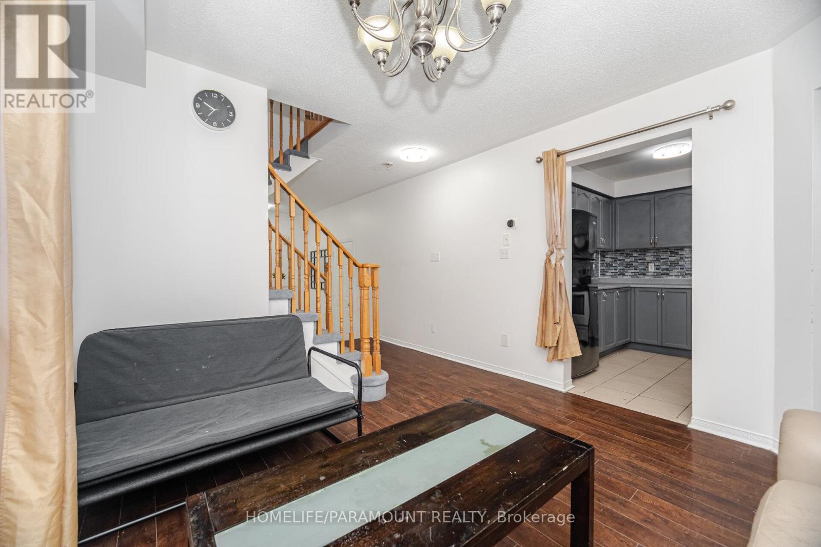 15 Vermont Road, Brampton, Ontario  L7A 3G3 - Photo 11 - W12546886