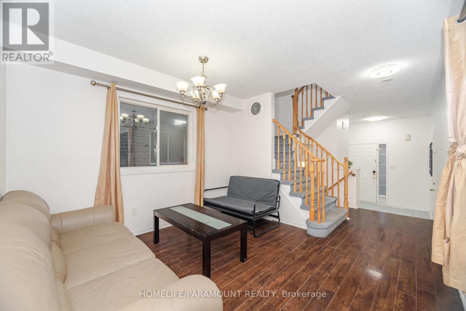 15 Vermont Road, Brampton, Ontario  L7A 3G3 - Photo 9 - W12546886